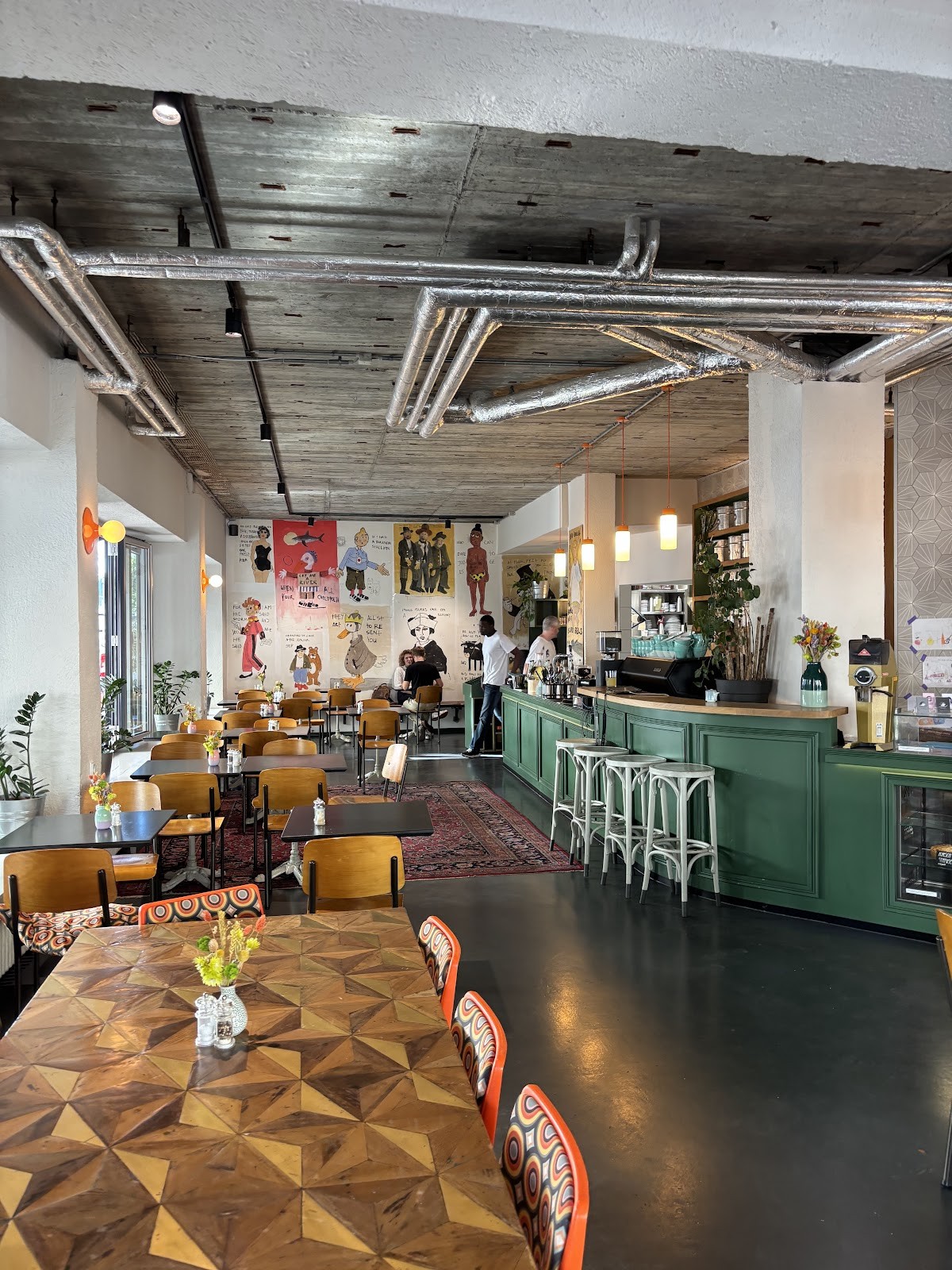 Madam Anna Ekke: the place