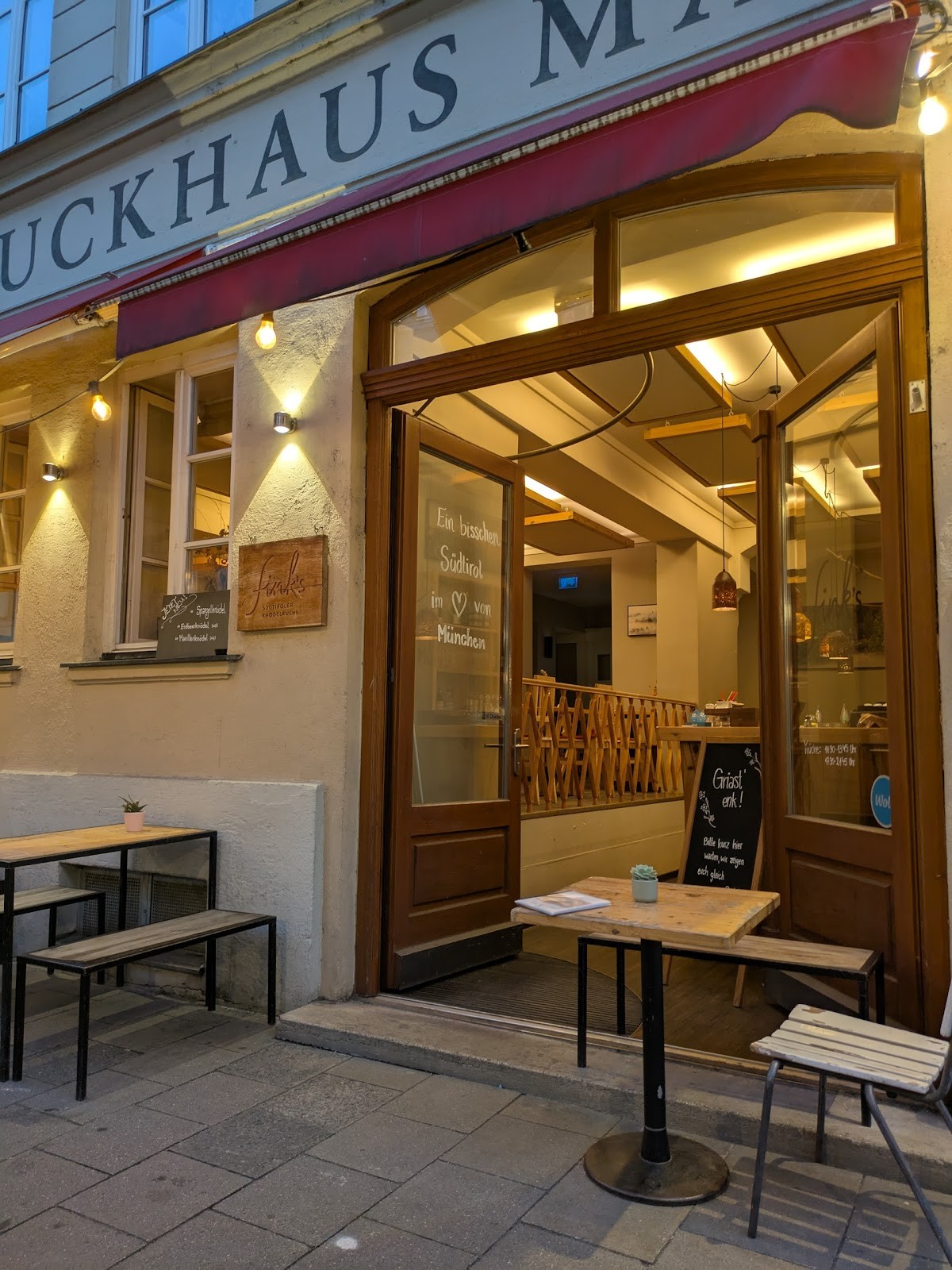 Fink's Südtiroler Knödelküche München: the place