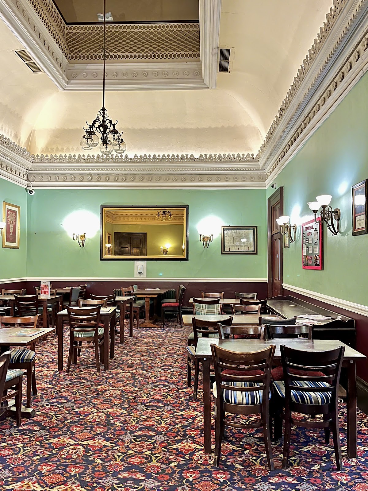 The Commercial Rooms: the place
