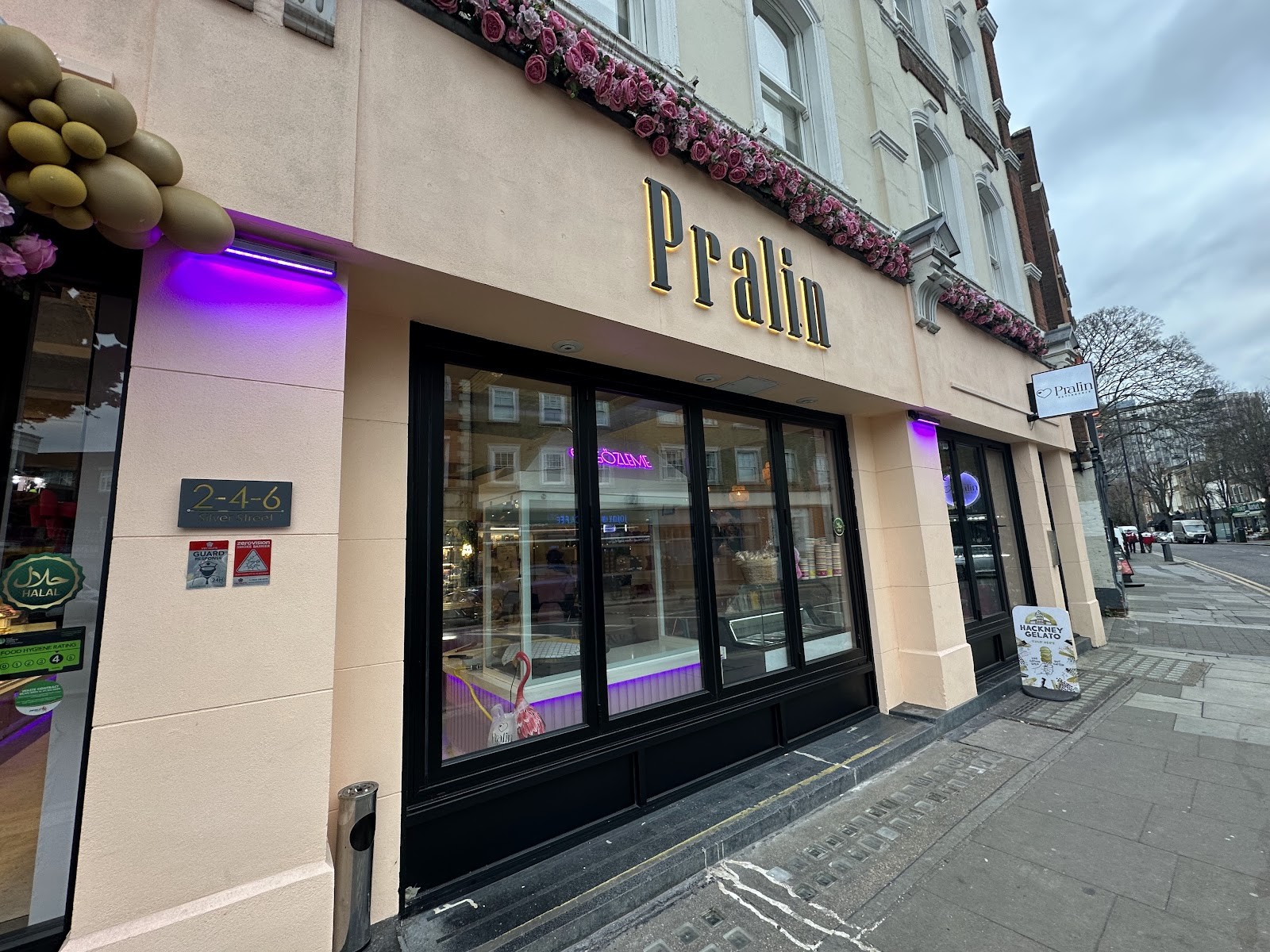 Pralin Patisserie: the place