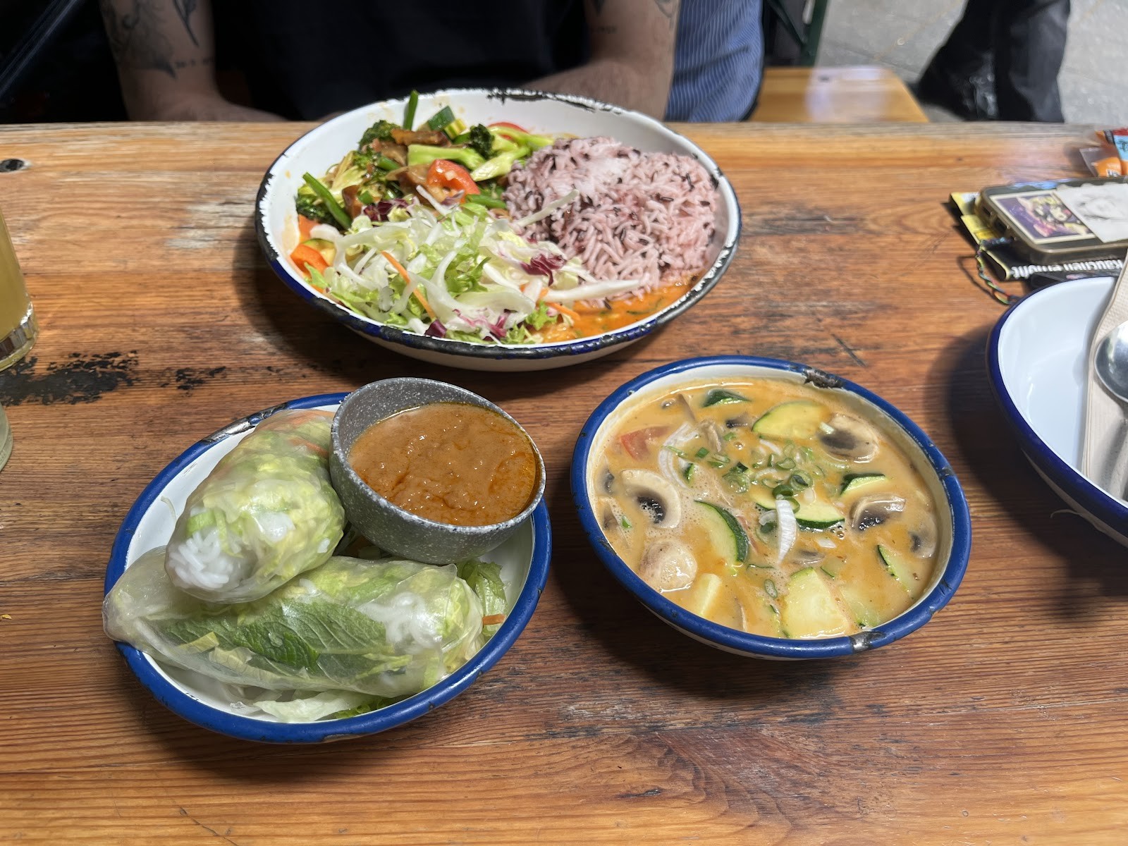 li.ke : serious||thai||vegan: food & drinks
