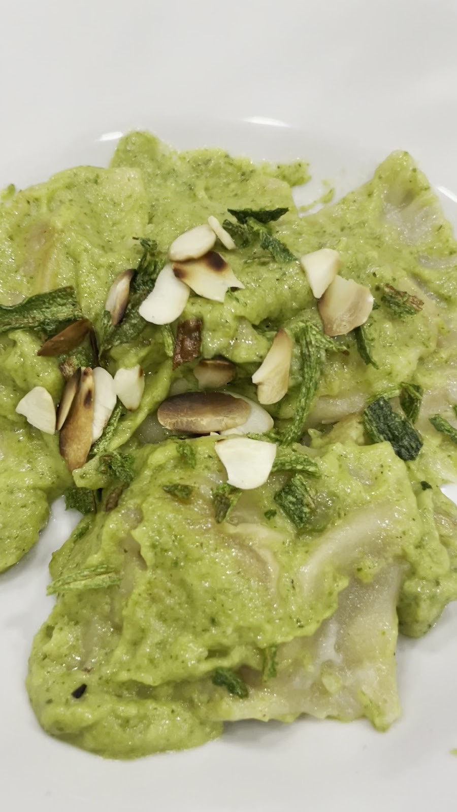 La Puntarella Pazza: food & drinks