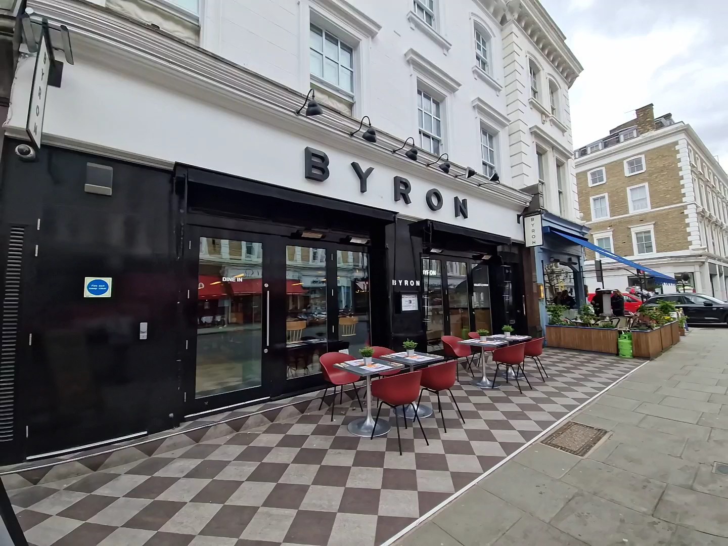 Byron - South Kensington: the place
