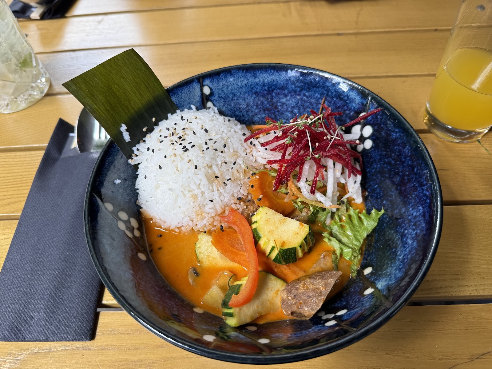 Ginya Veganes Restaurant: food & drinks