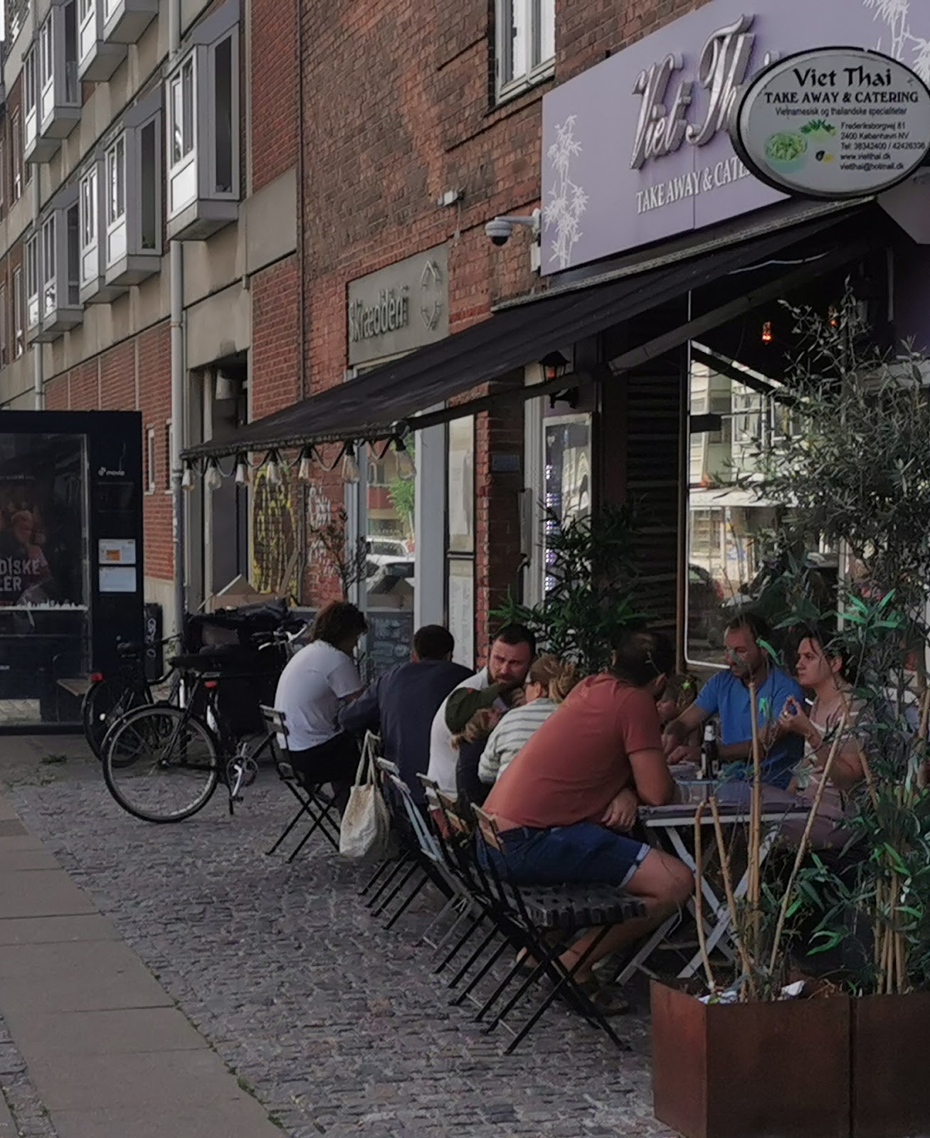 Viet Thai: the place
