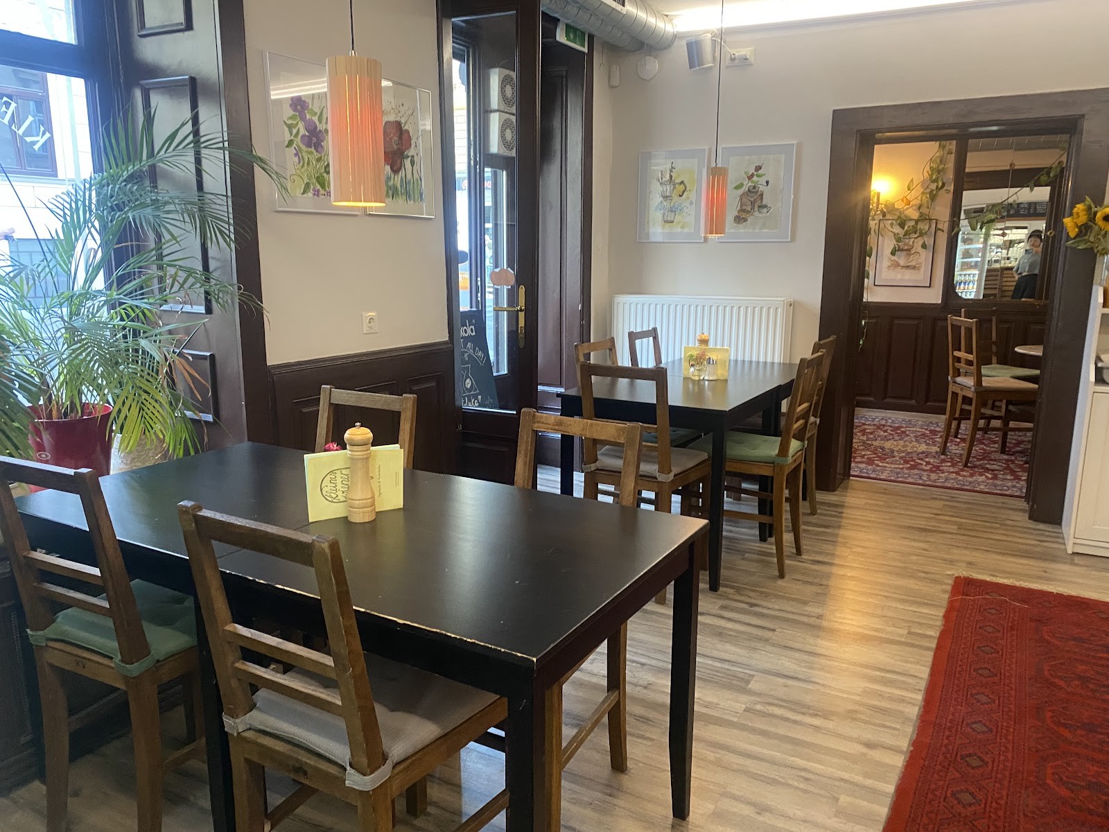 Kleines Wiener Café // Toluka Specialty Coffee Roasters: the place