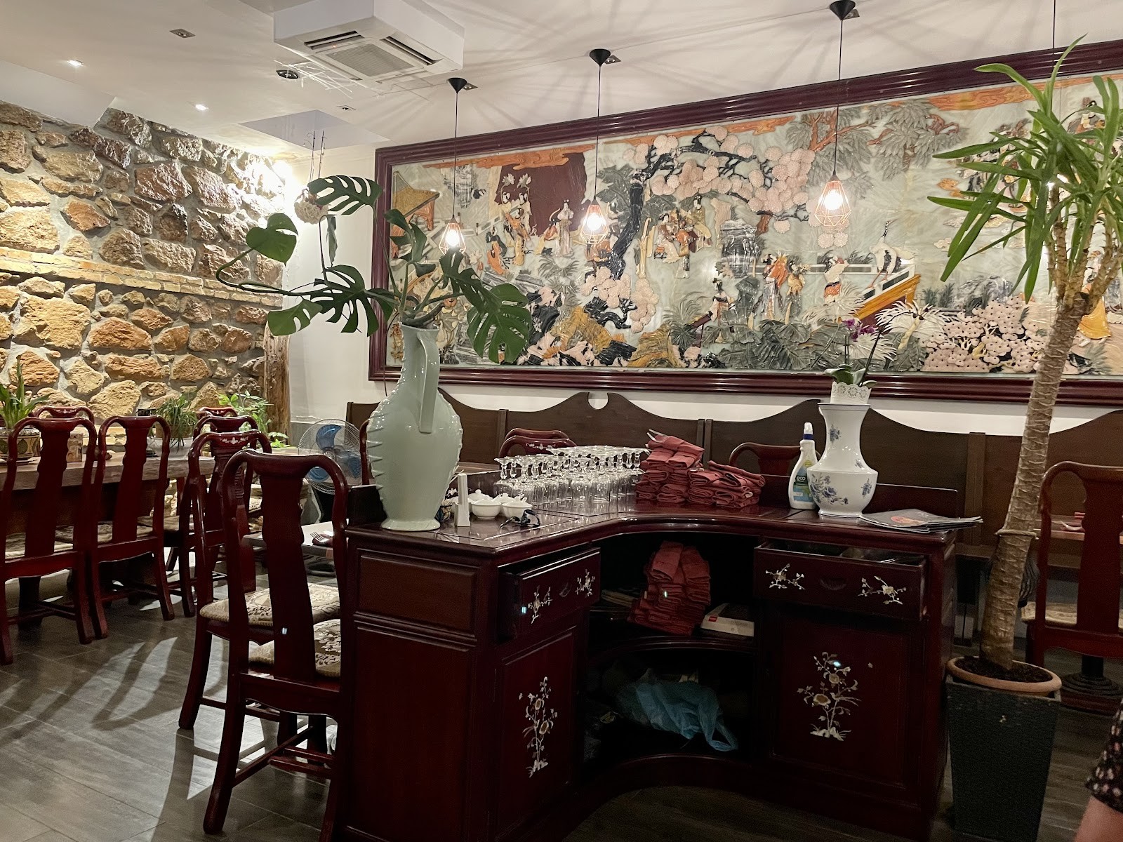 Bambu Chinese Brasserie: the place