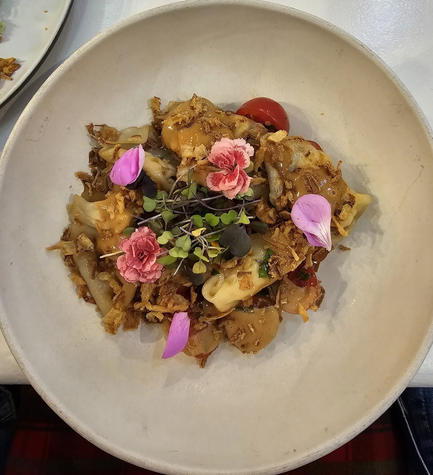LET IT BLOOM - Specialty Coffee n' Brunch: food & drinks
