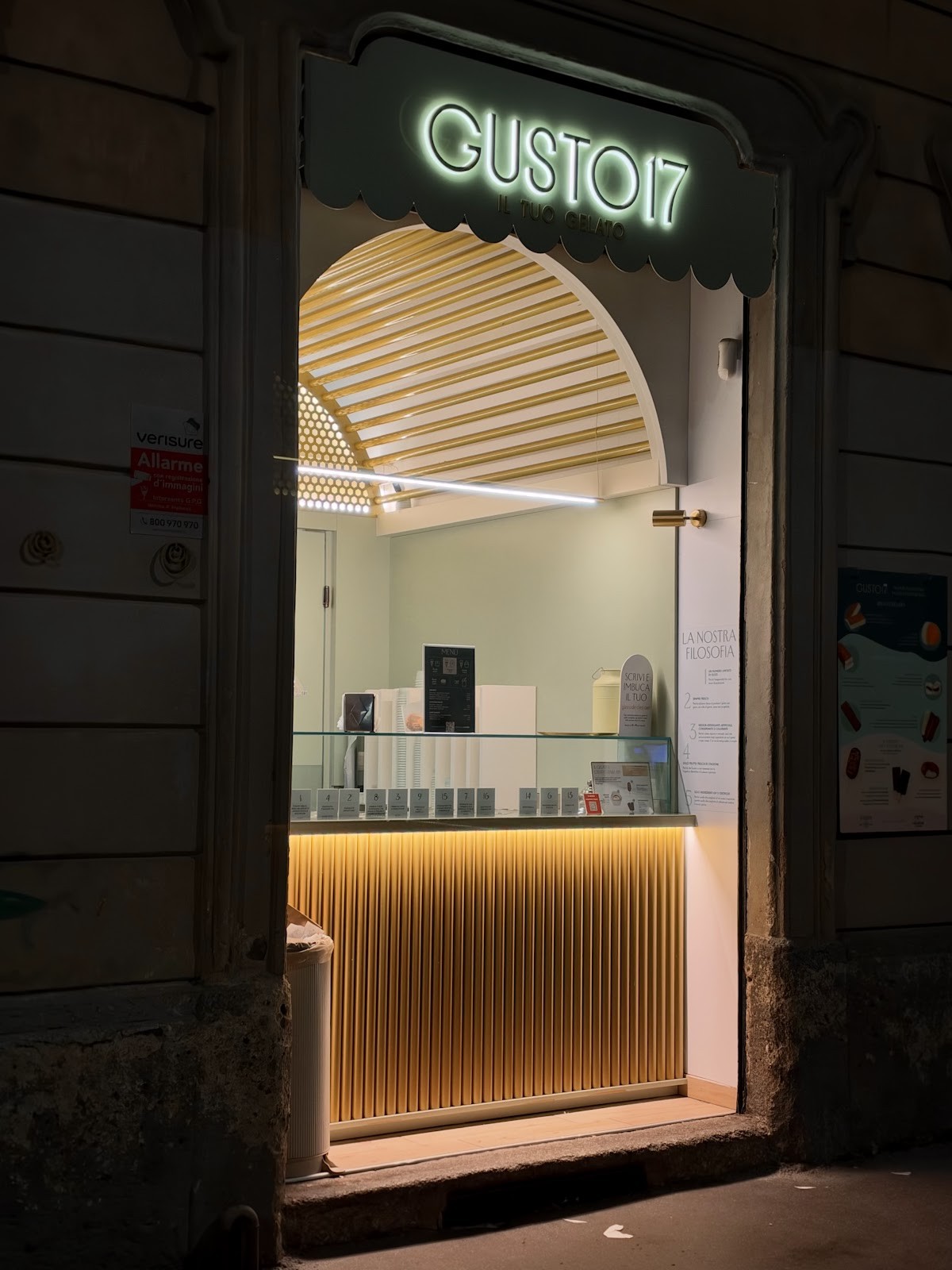 Gusto 17 - Arco della Pace, Milano: the place