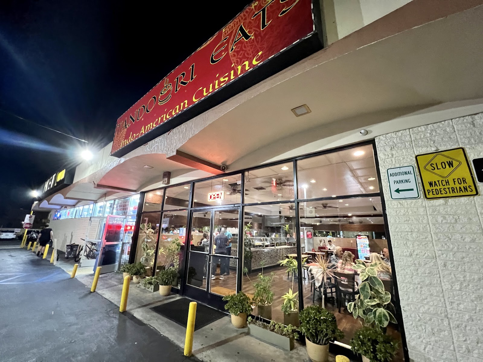Tandoori Eats: the place