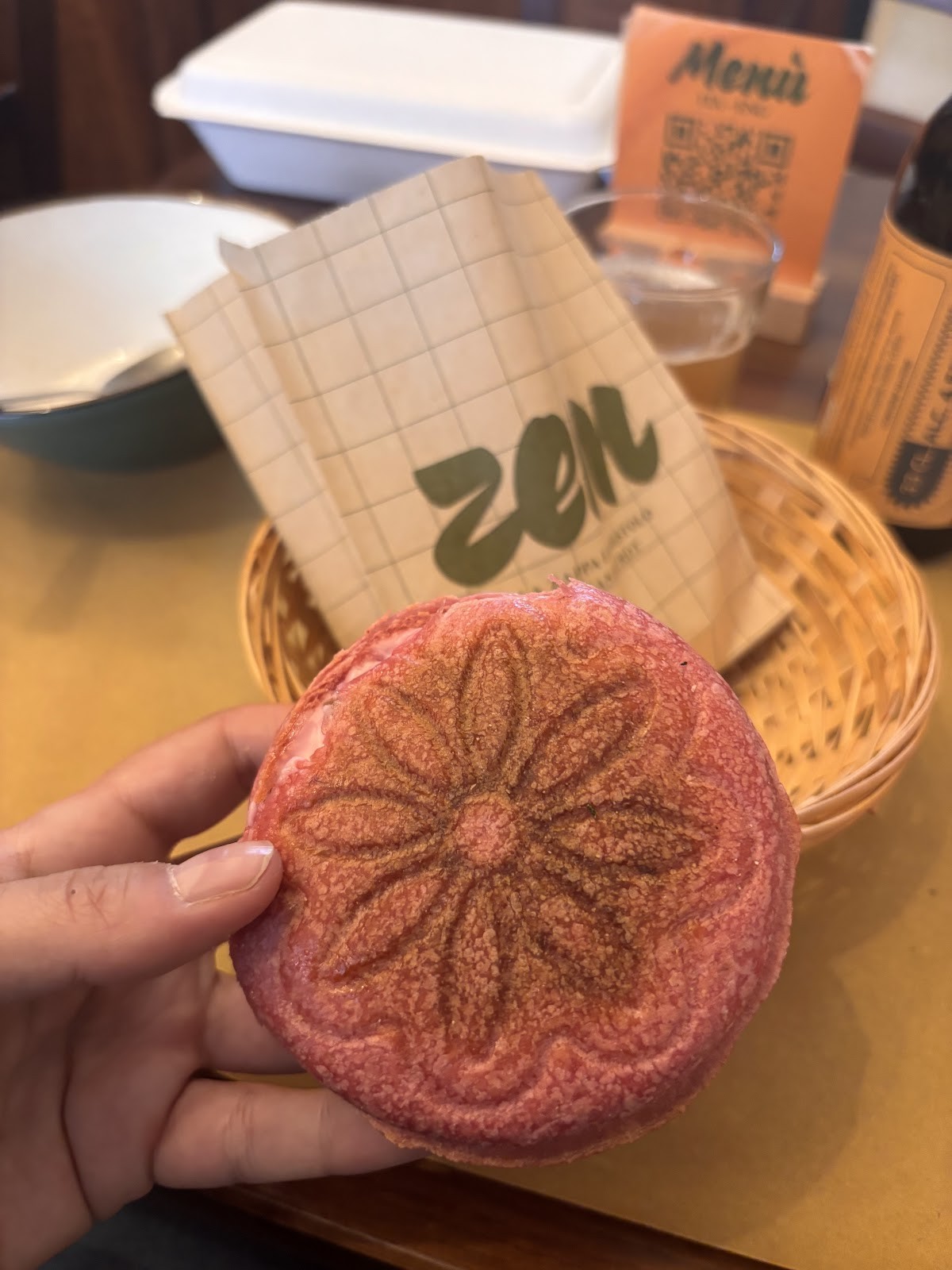 ZEM Vegan Bistrot: food & drinks