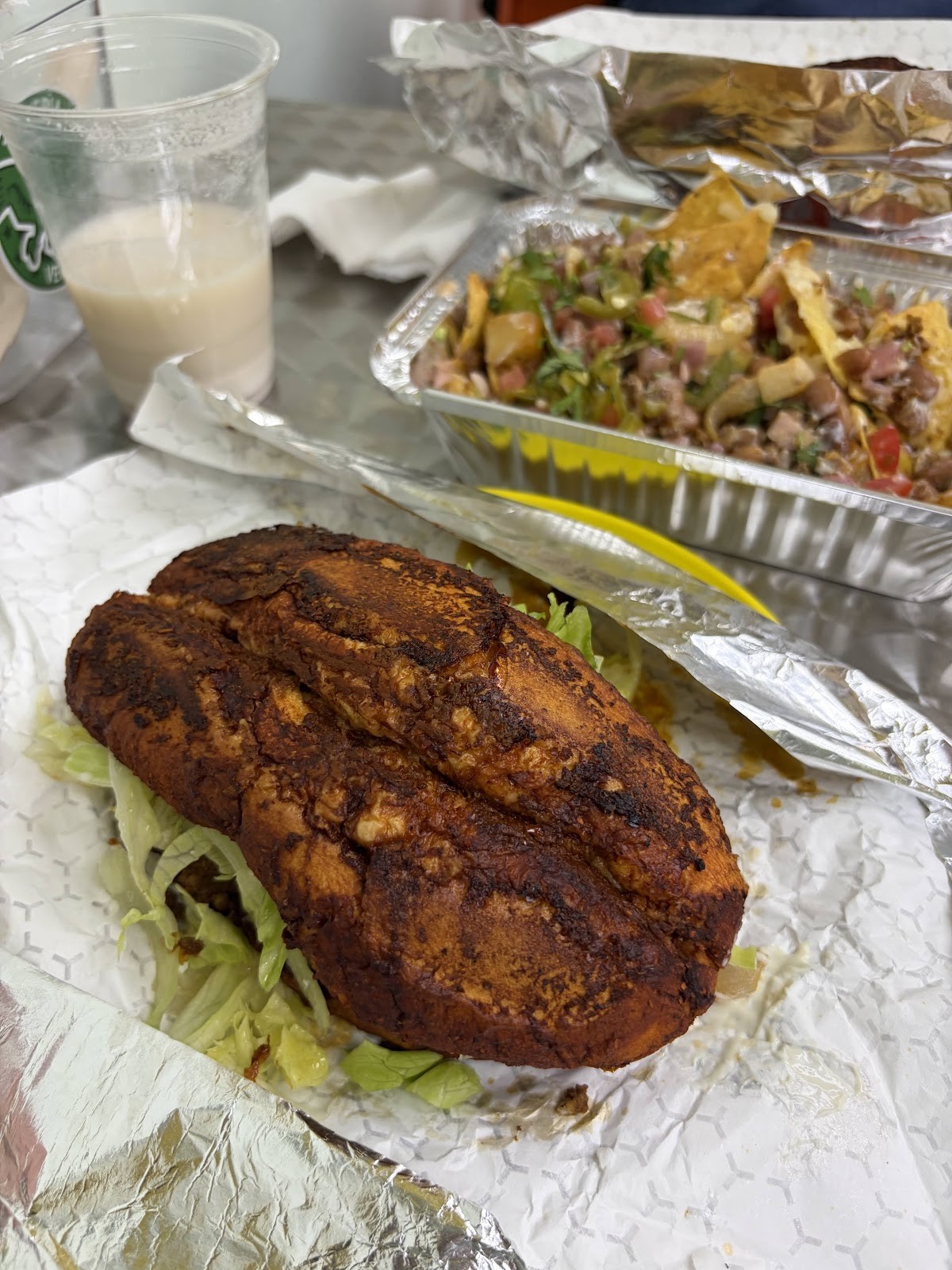 Taqueria Vegana: food & drinks