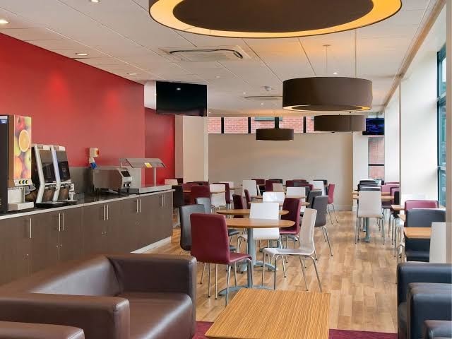 Travelodge Manchester Ancoats: the place