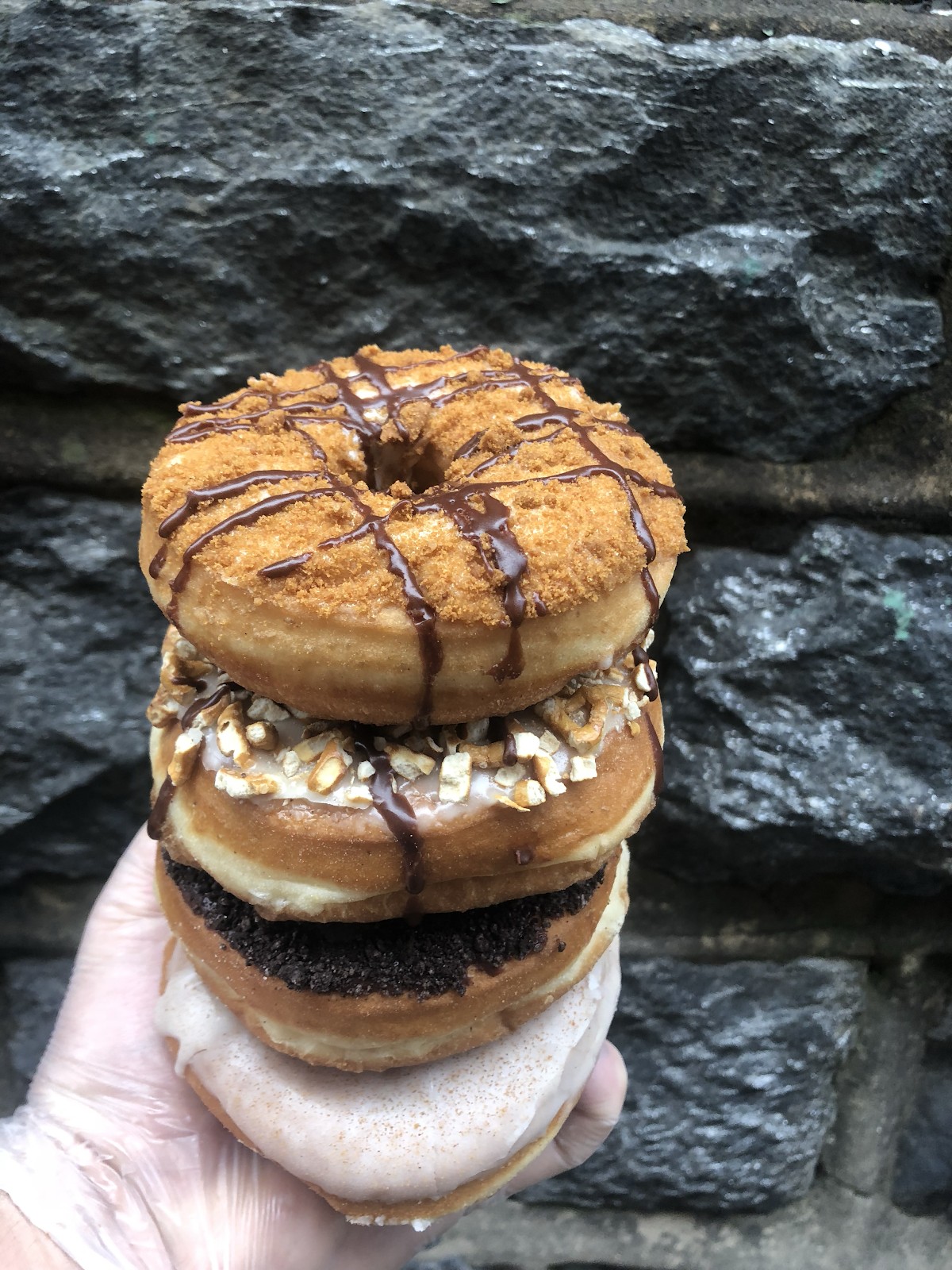 Dottie's Donuts: food & drinks