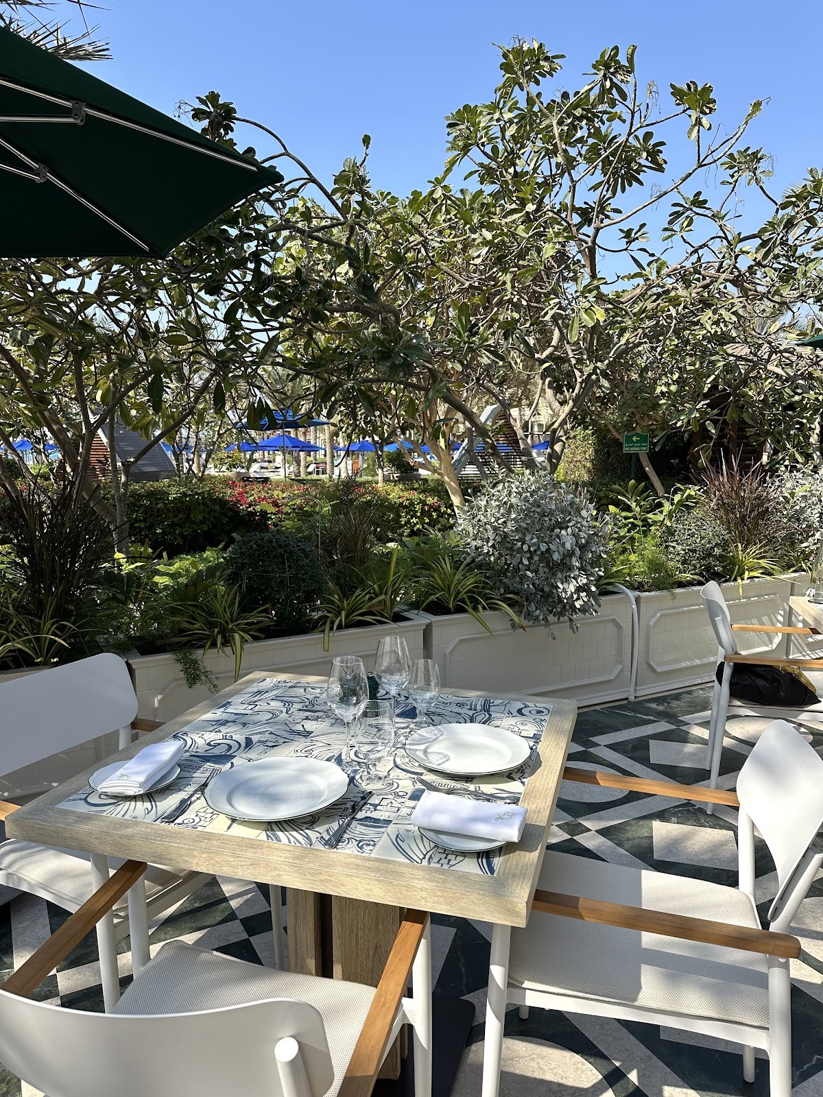 Jou Jou Brasserie: the place