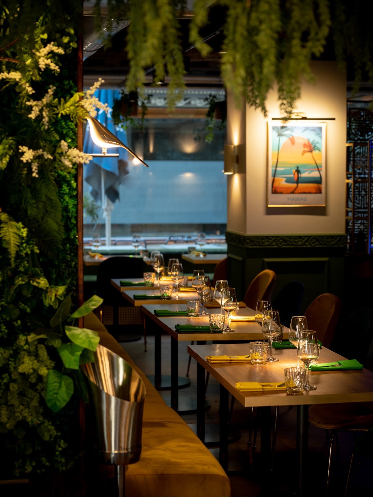MAUI - Hawasian & Vietnamese Restaurant | München Ludwigpalais: the place