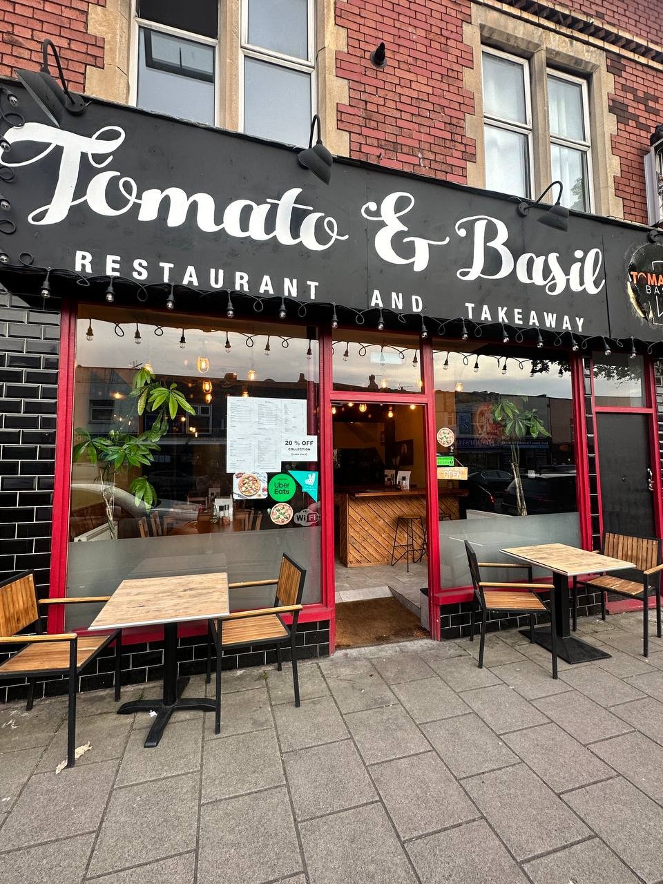 Tomato & Basil Pizzeria: the place