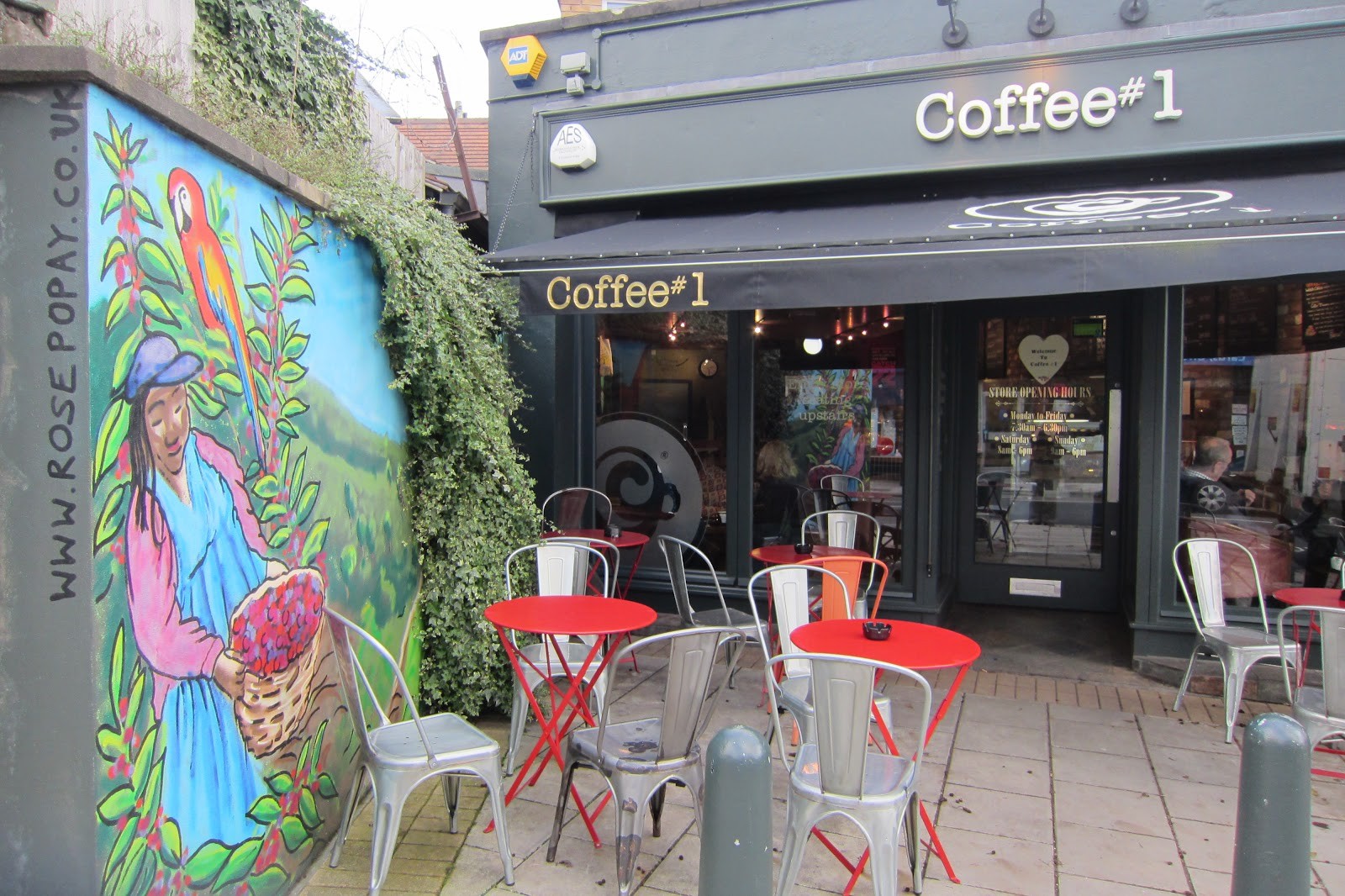 Coffee#1: the place