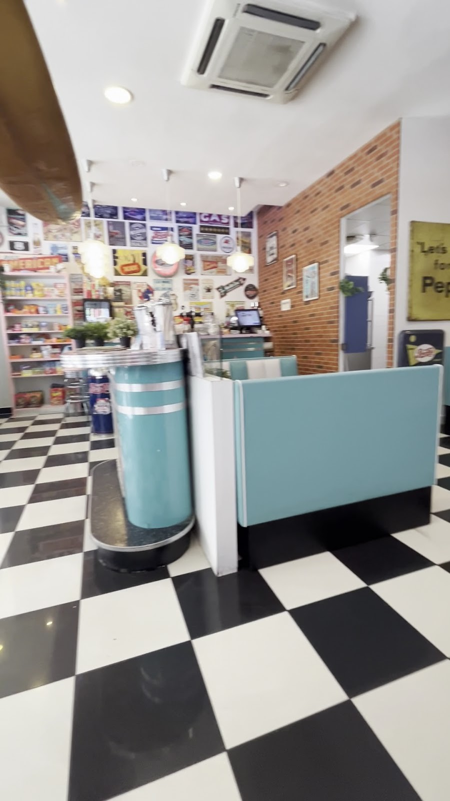 HD Diner: the place