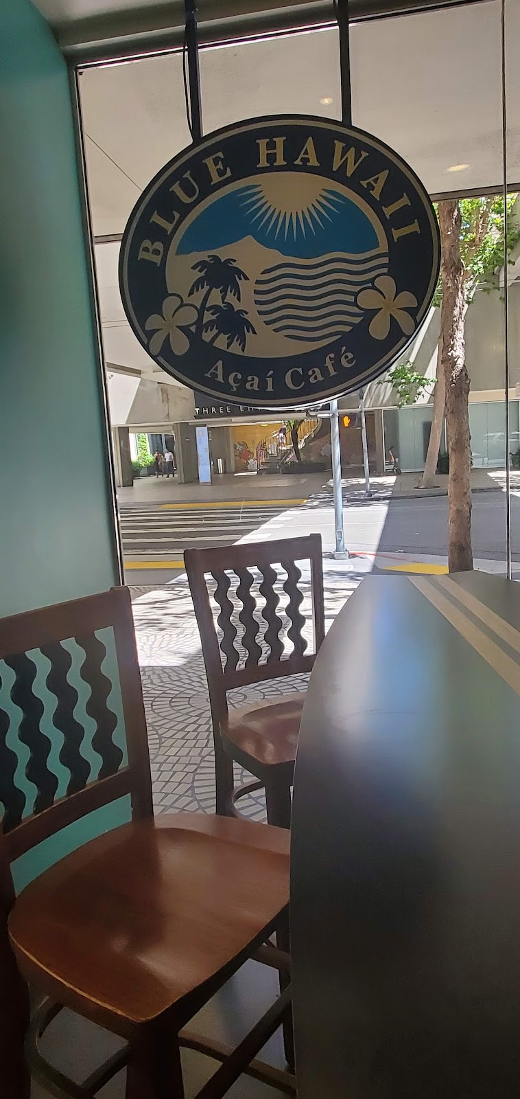Blue Hawaii Acai­ Cafe: the place