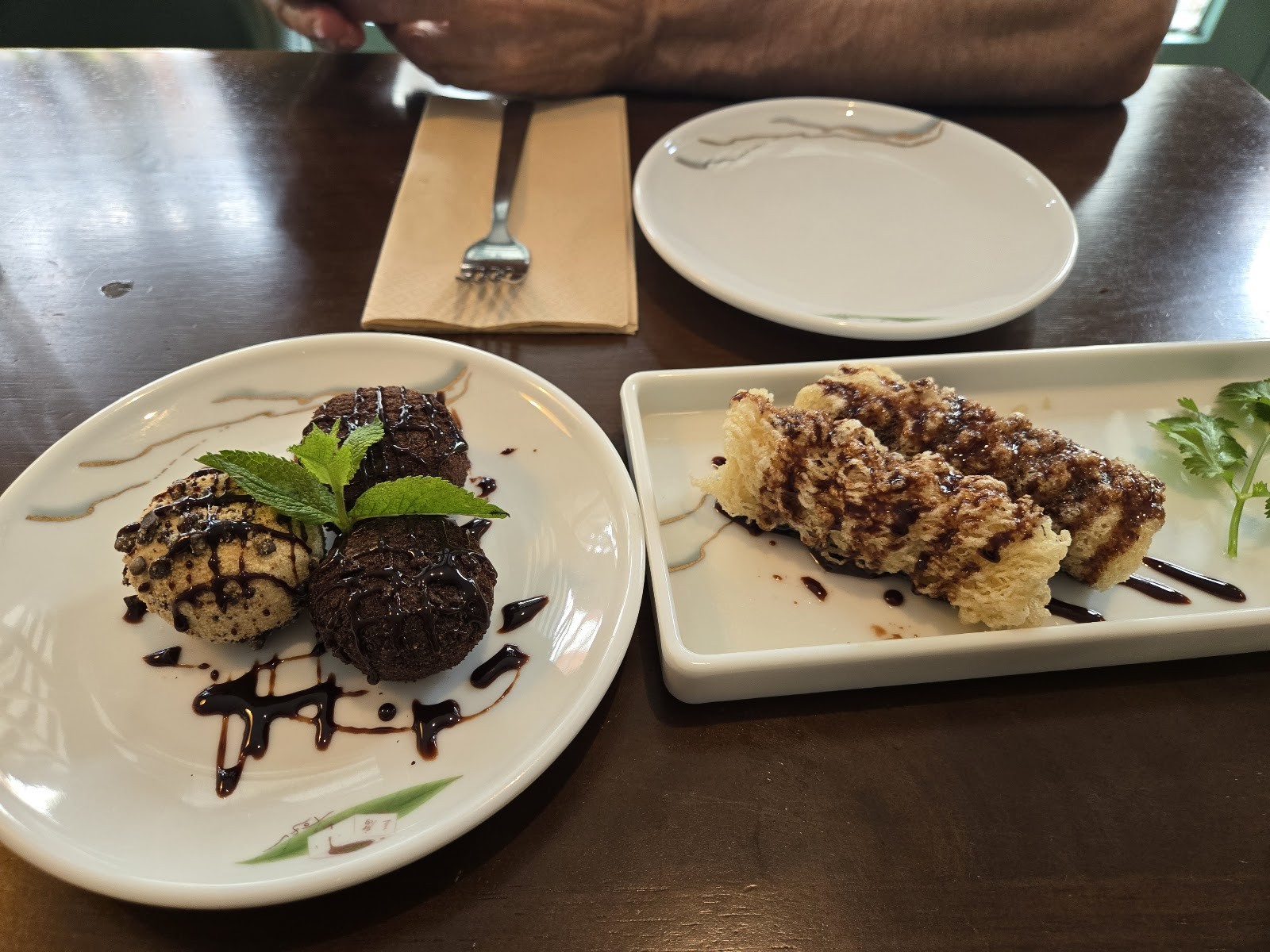 Tofu Vegan Gloucester Road: food & drinks