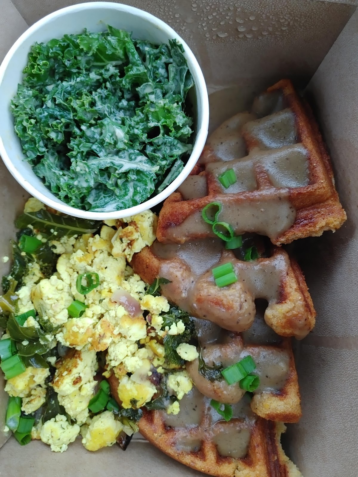 Rabbits Cafe: food & drinks