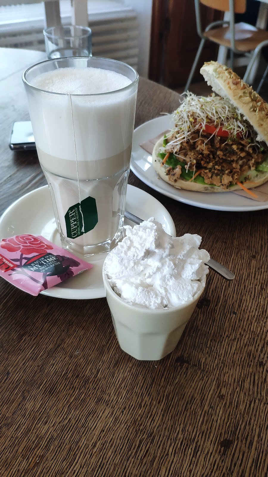 Vux: food & drinks