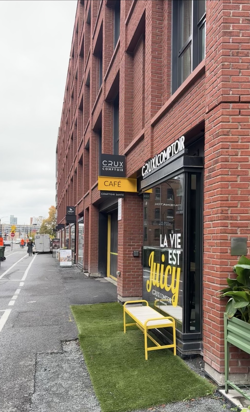 Crux Comptoir Griffintown - Coffee - juice bar - smoothies - açaì: the place