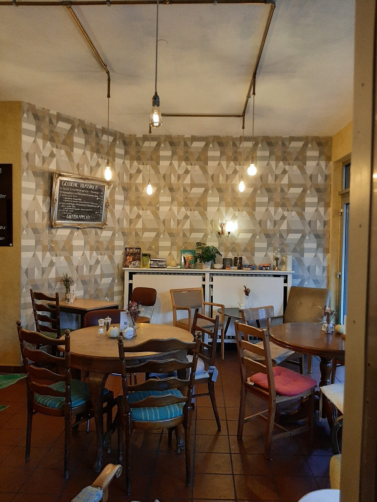 Café Goldjunge Sülz: the place