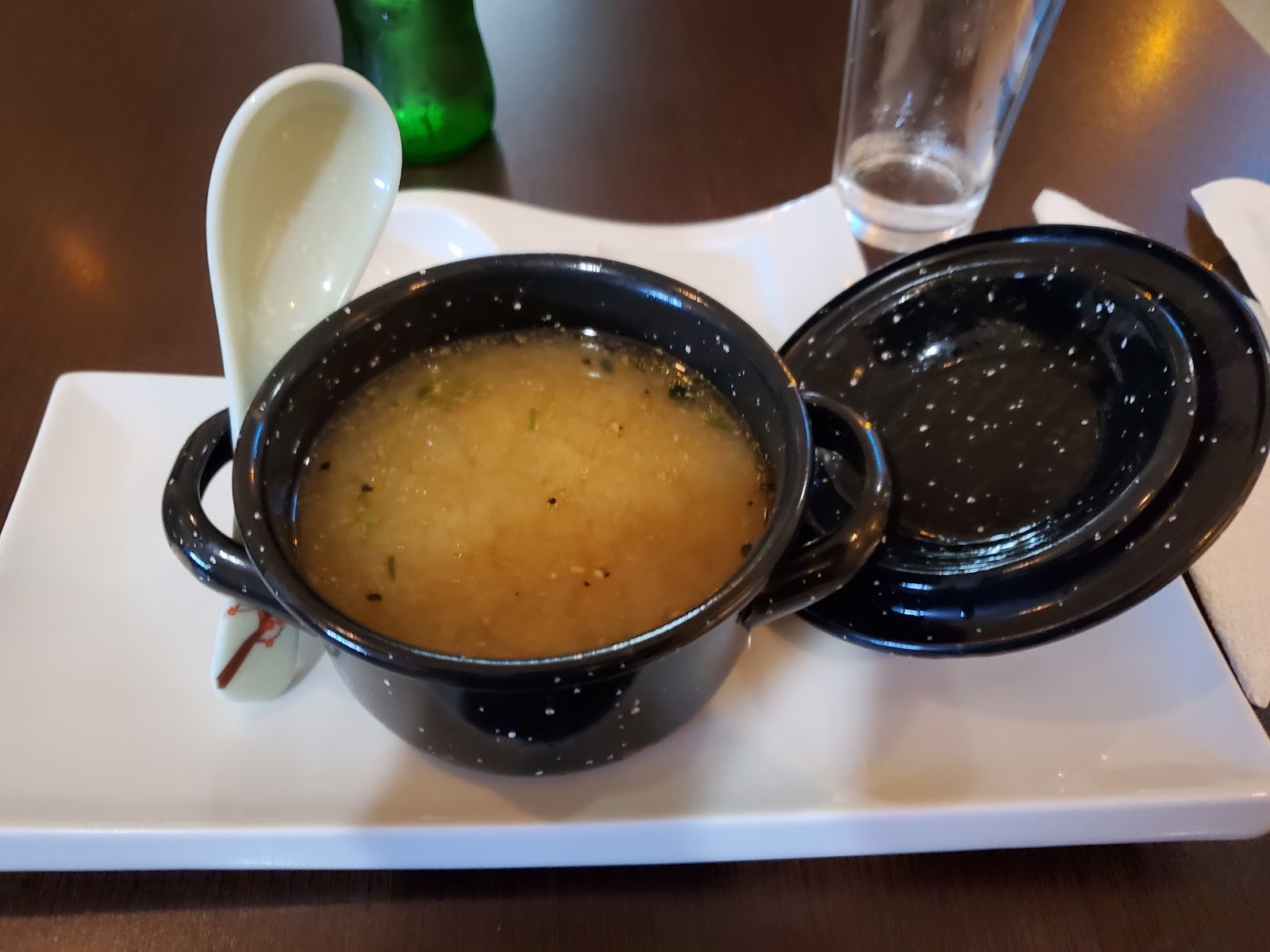 Legumi Sushi Vegan: food & drinks