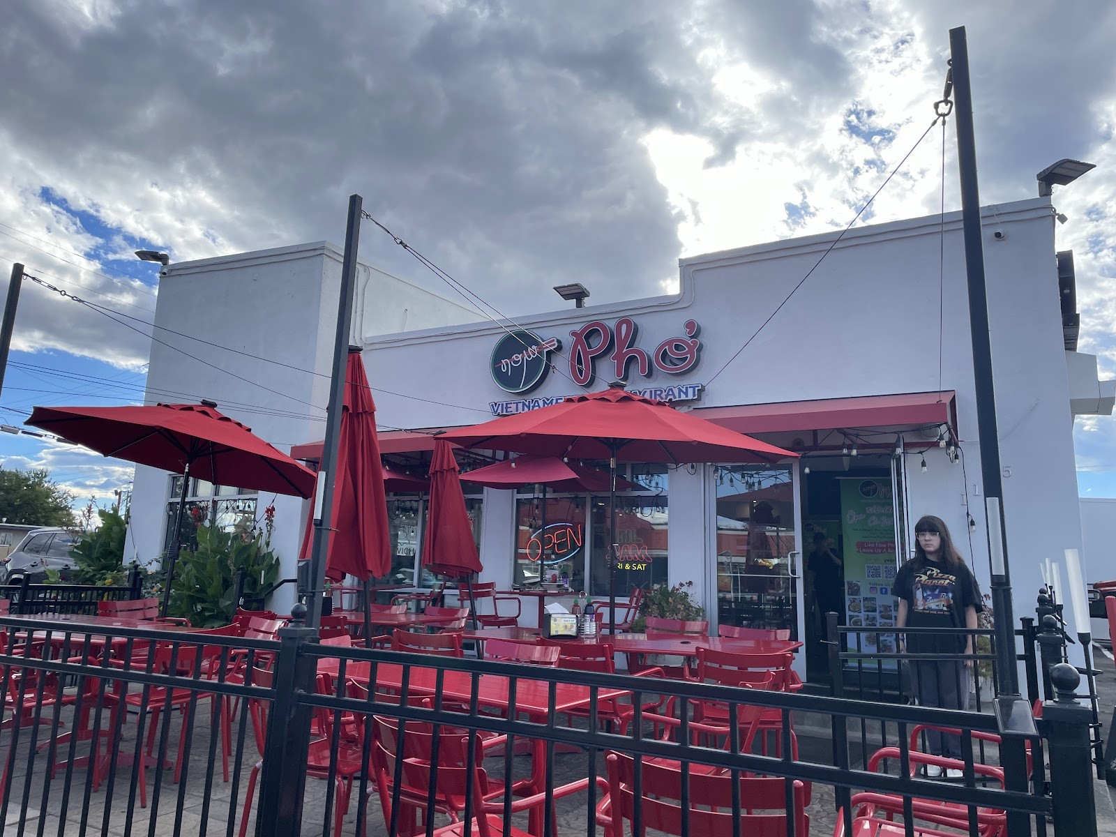 Now Phở: the place