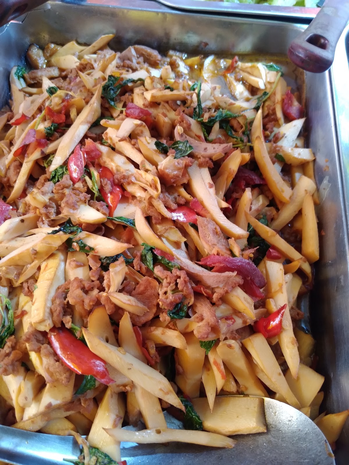 Prapai's Vegetarian Kitchen: food & drinks