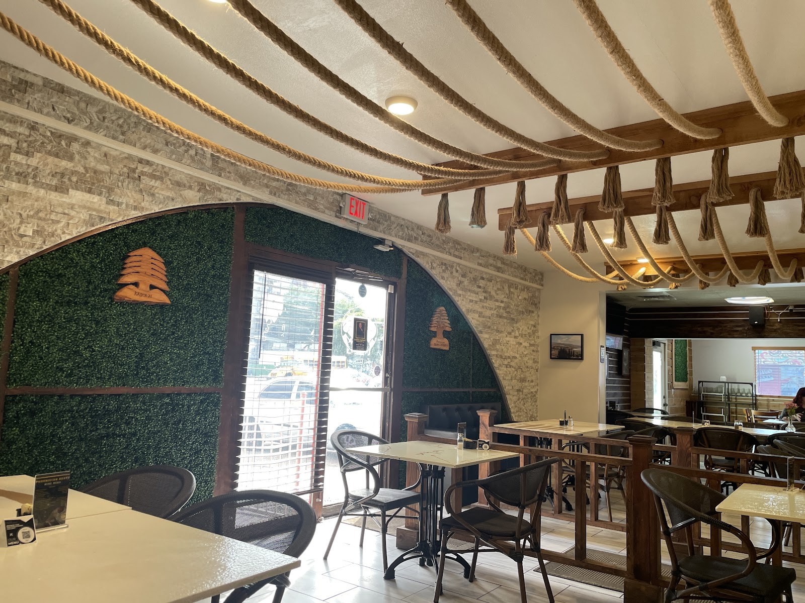Kabobzi Mediterranean Grill: the place