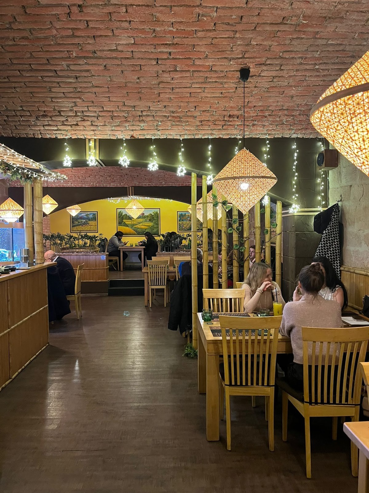 Yori Restaurant: the place