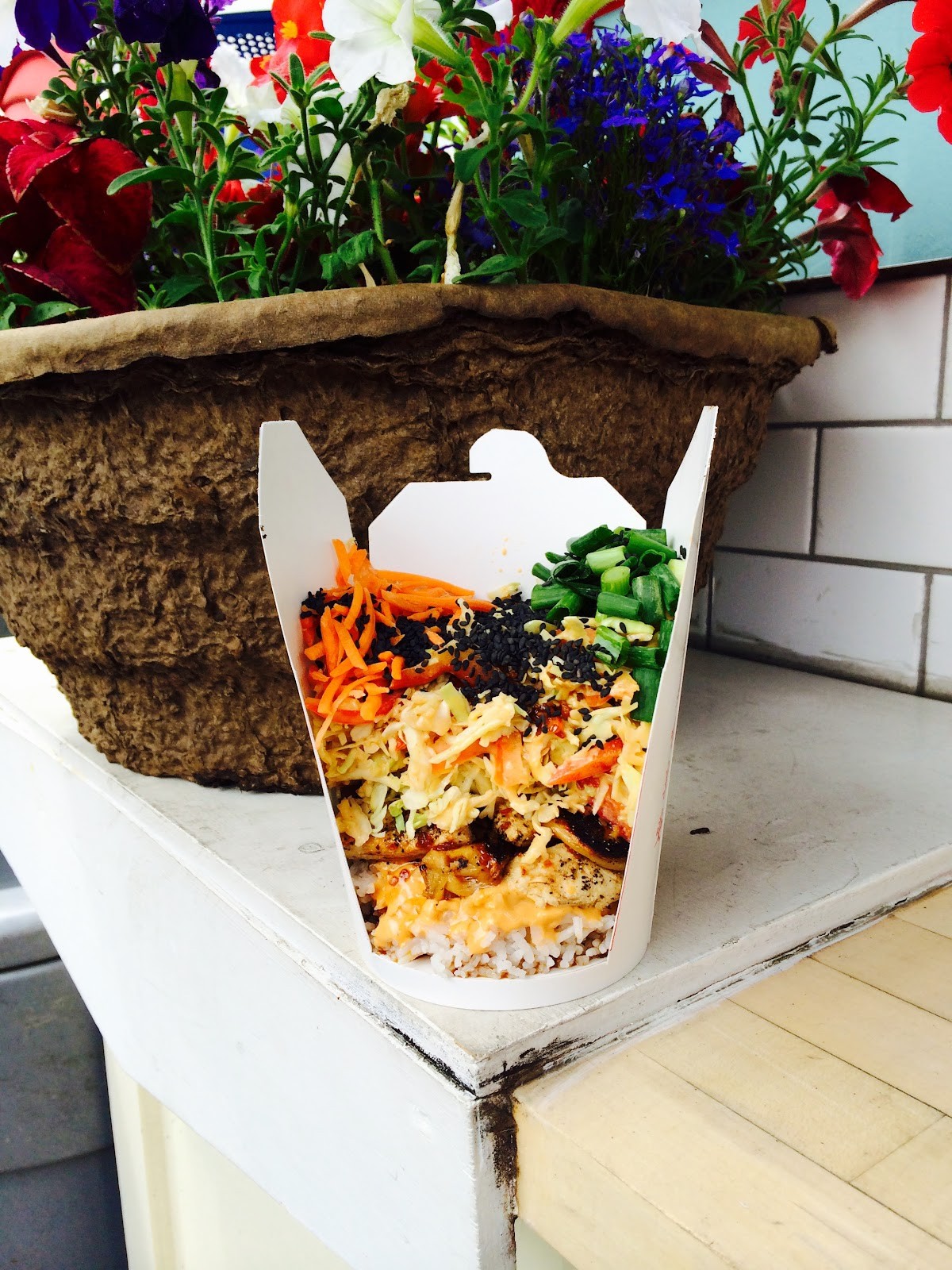 Native Bowl: food & drinks