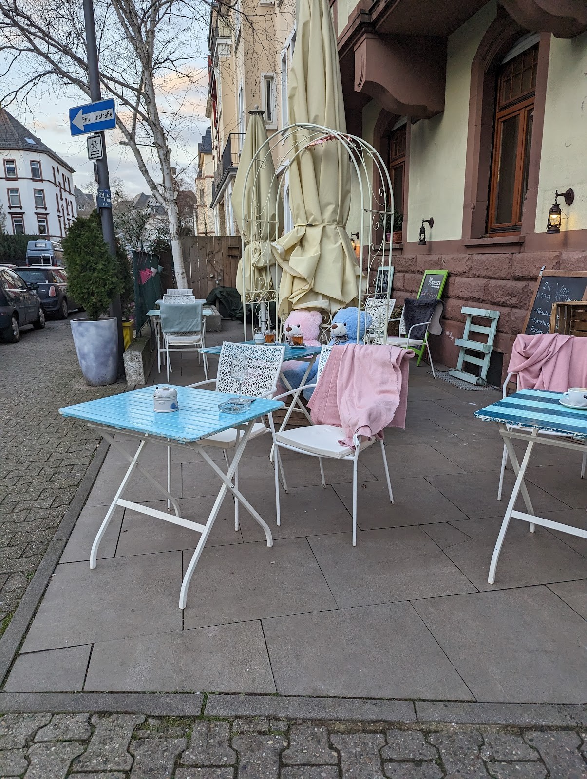 Cafe Klatsch: the place