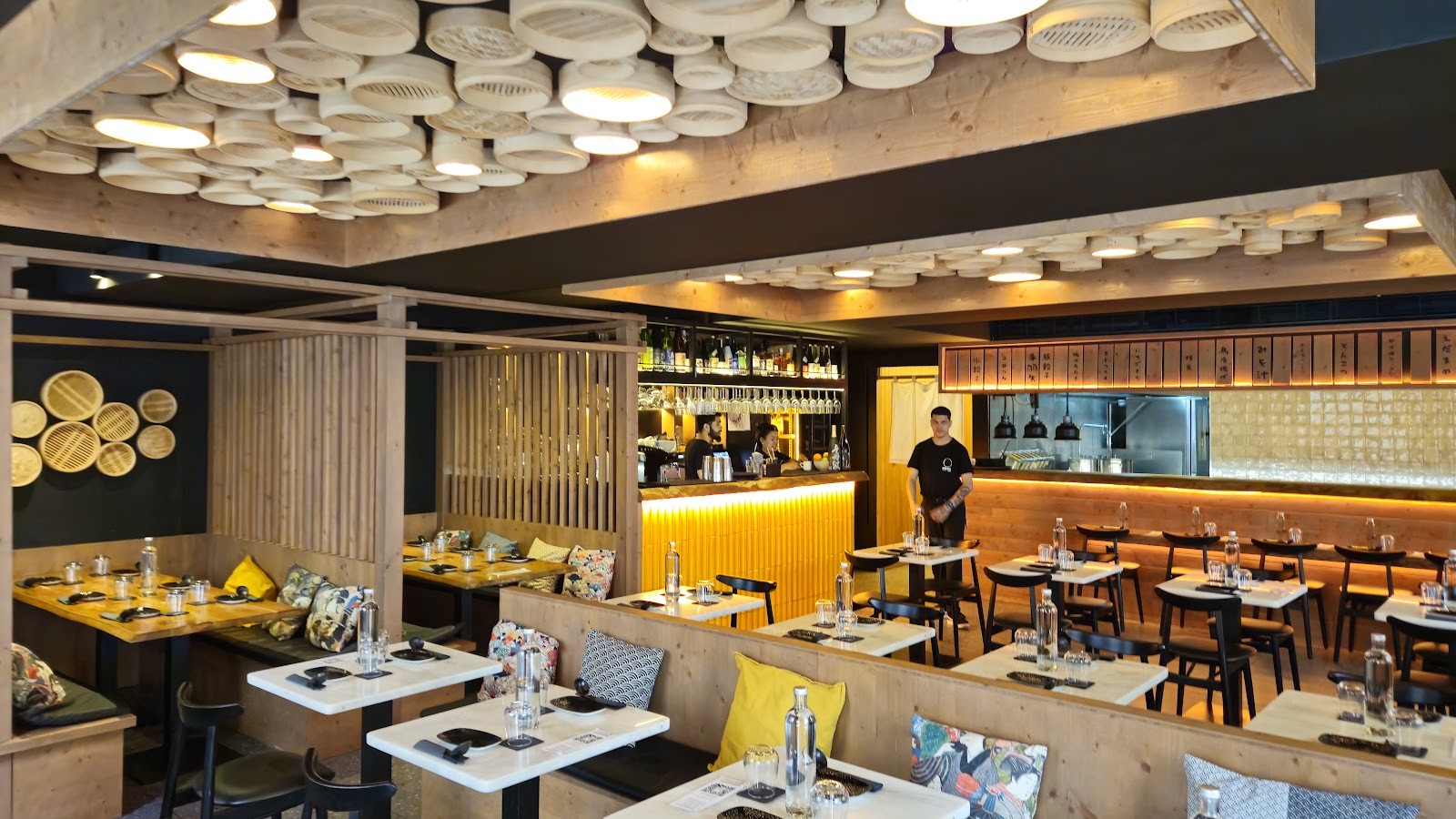 KOPPU RAMEN IZAKAYA CHIADO: the place