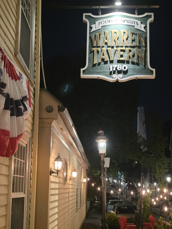 Warren Tavern: photo