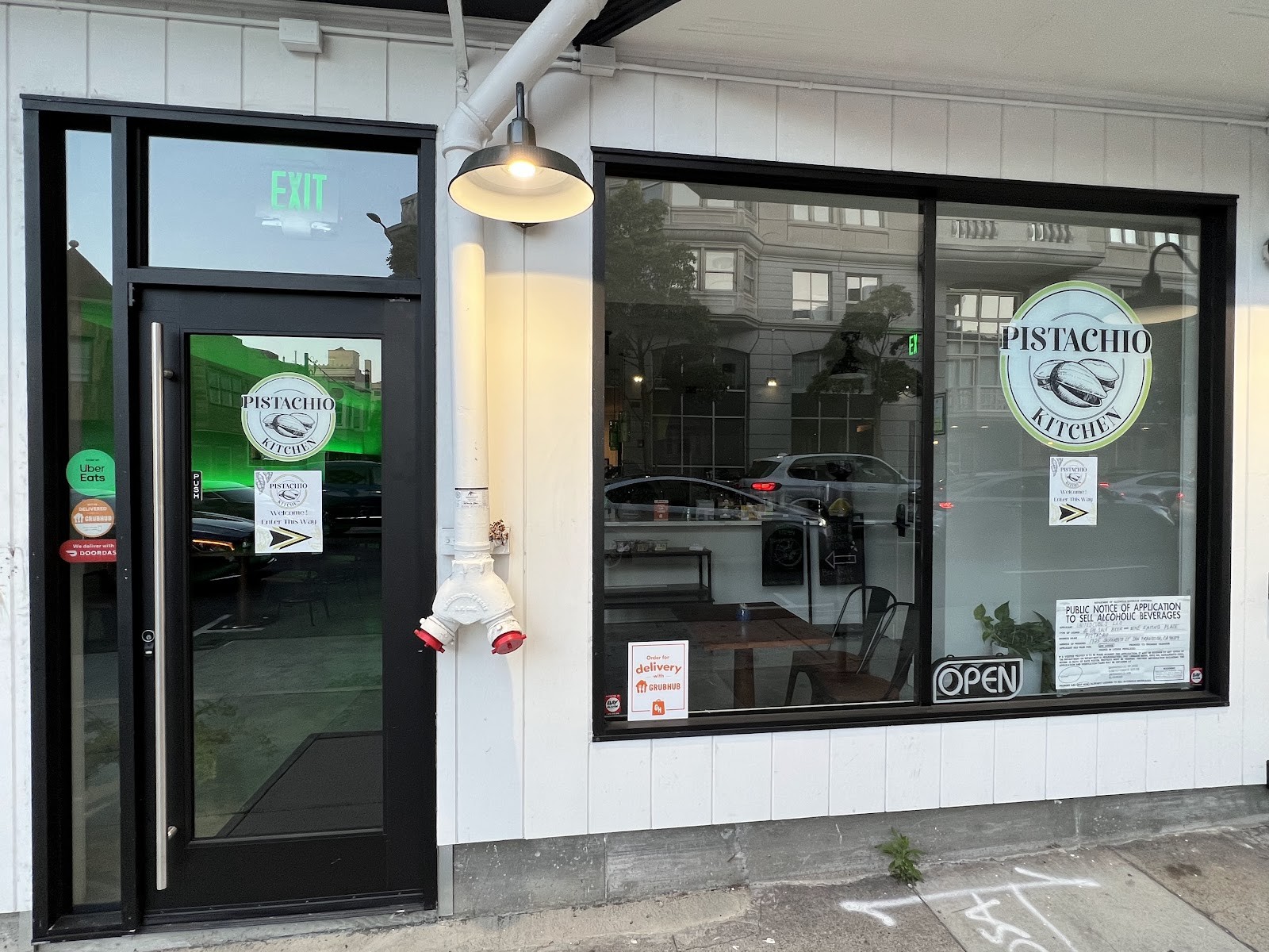 Pistachio Kitchen Restaurant & Espresso Bar: the place