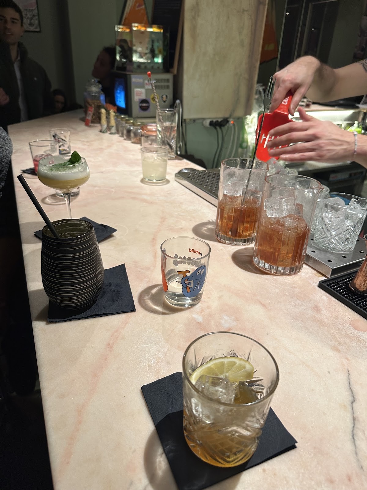 Frèro Bar: the place