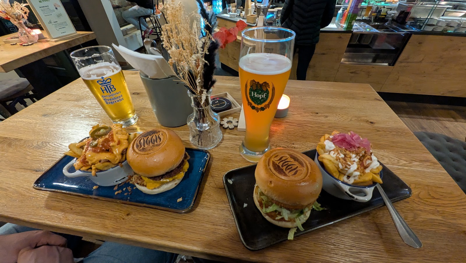 SIGGIS v/gan burger & co - Maxvorstadt: food & drinks