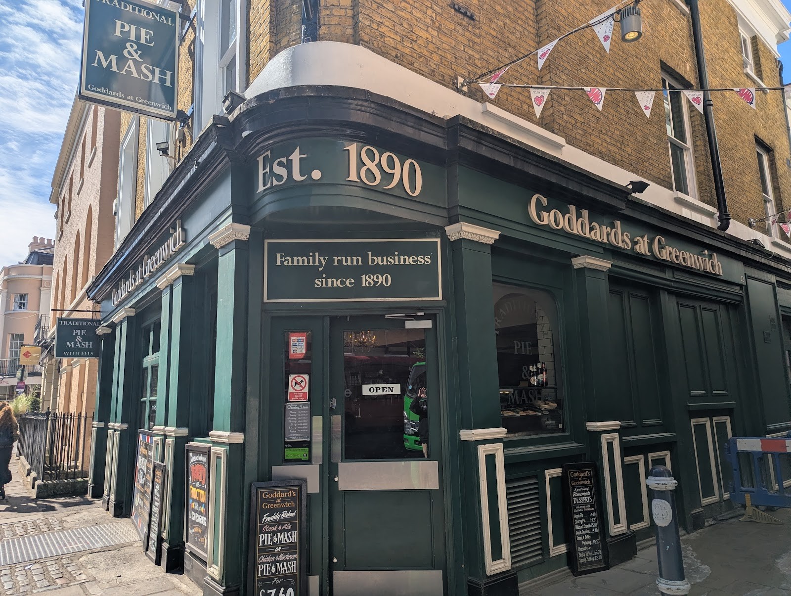 Goddards at Greenwich: the place