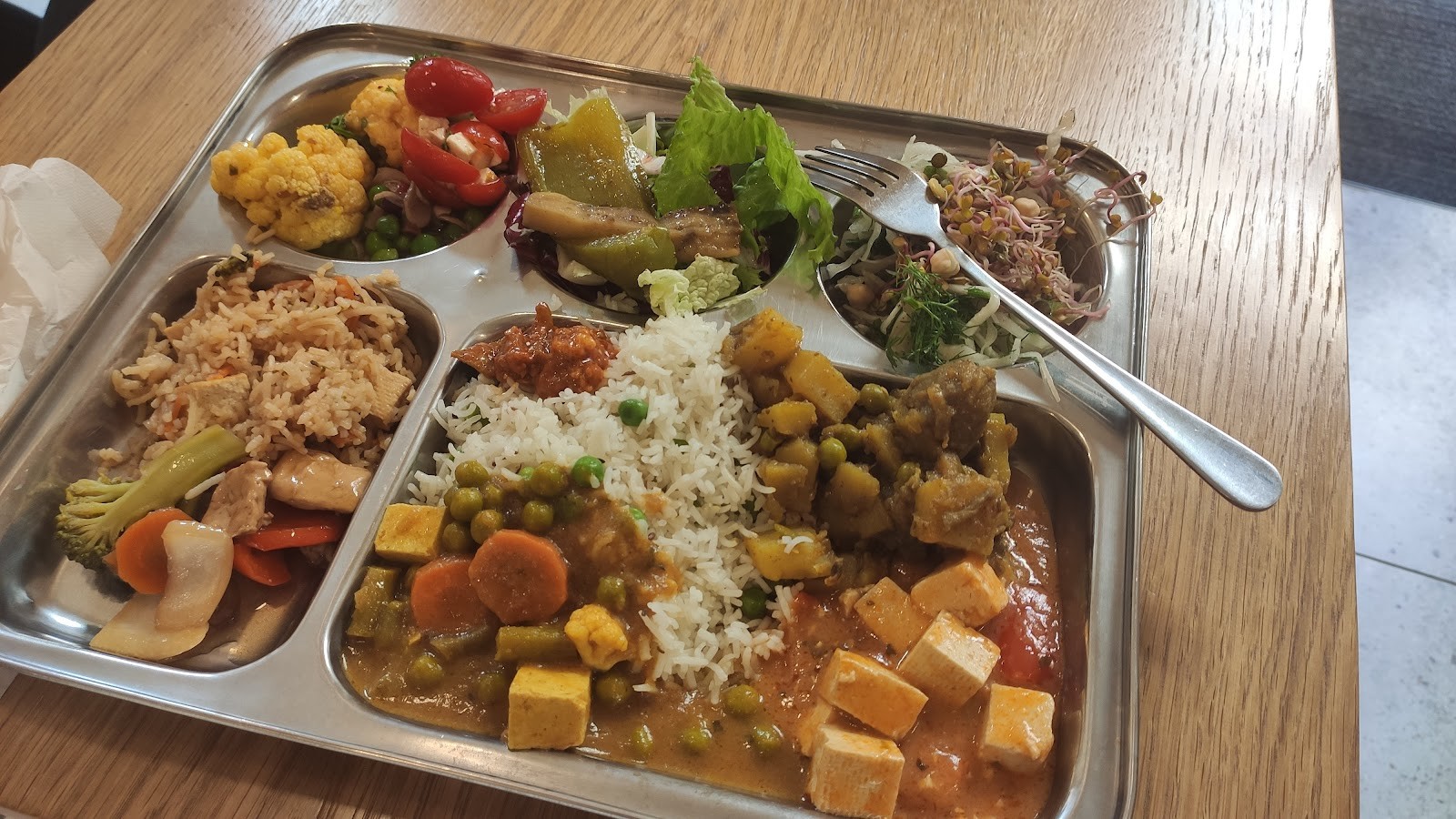 Dhaba Beas: food & drinks