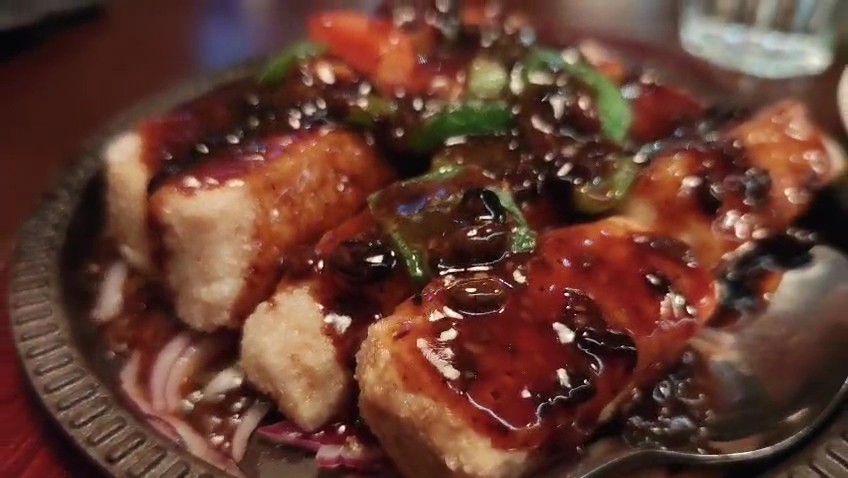 Tofu Vegan Brighton: food & drinks
