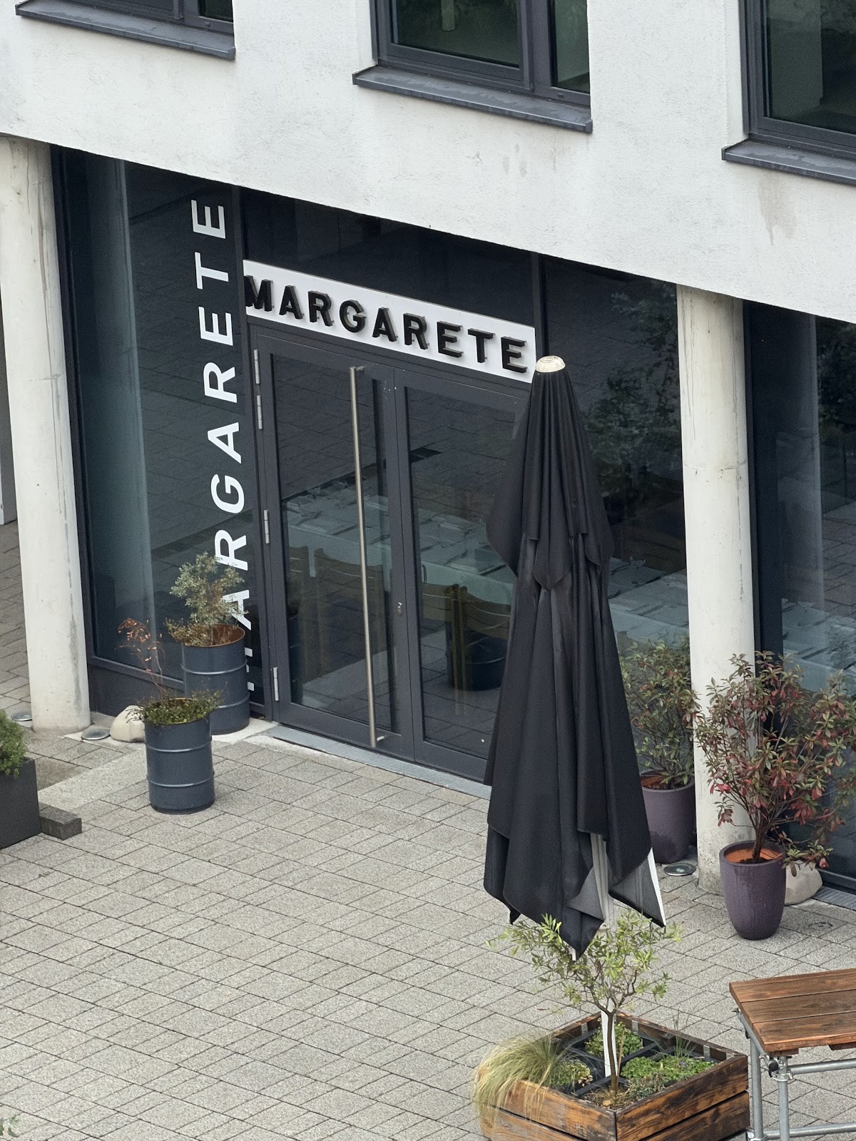 MARGARETE: the place