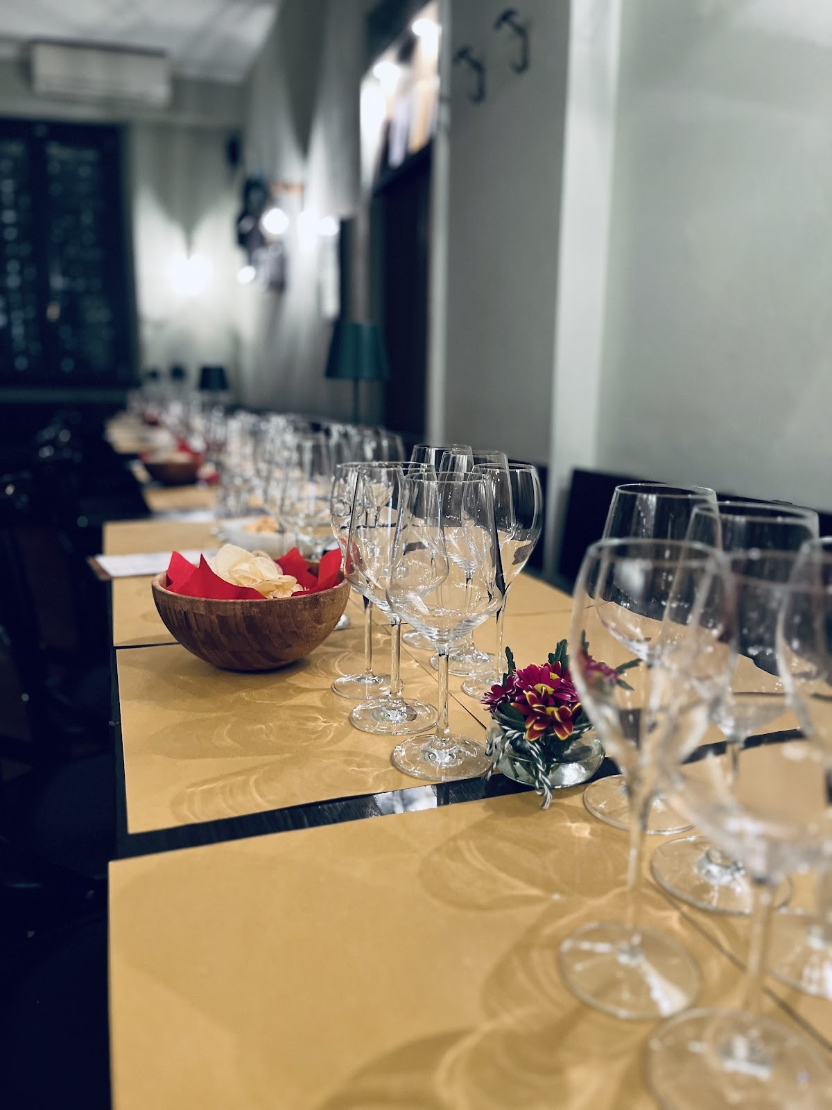 Eno' Bevo Vini Ribelli: the place