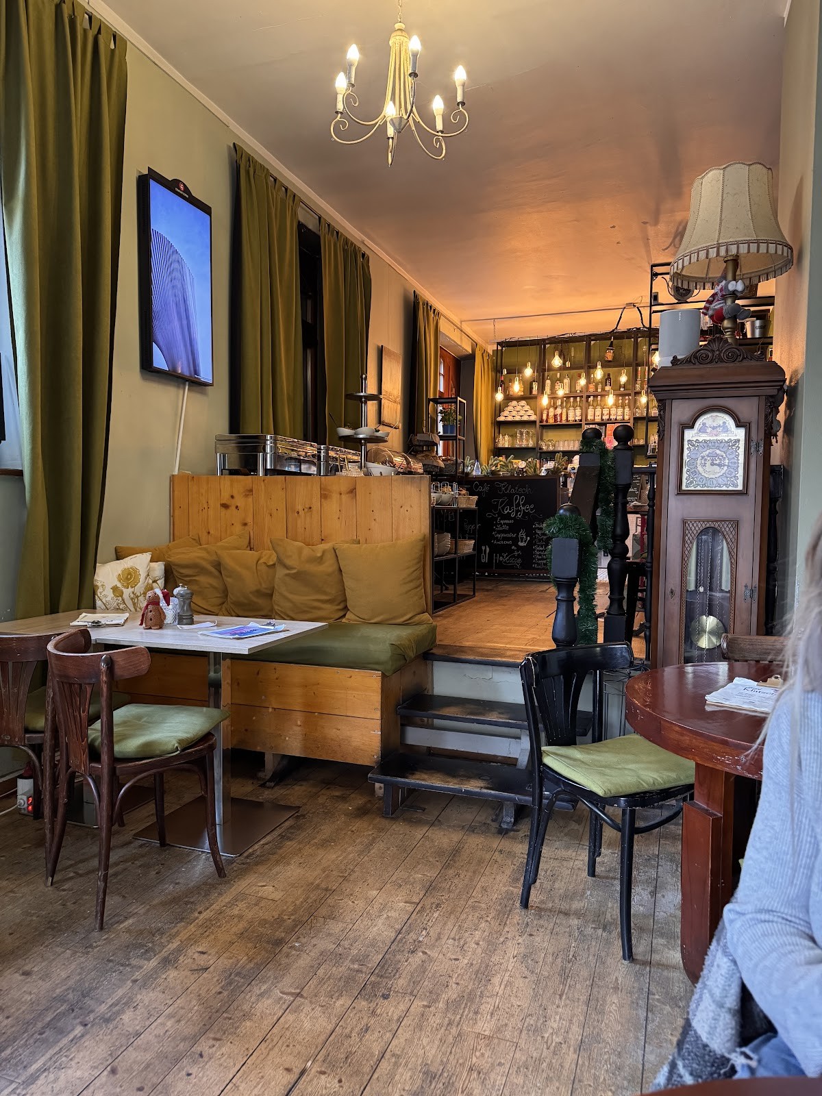 Cafe Klatsch: the place