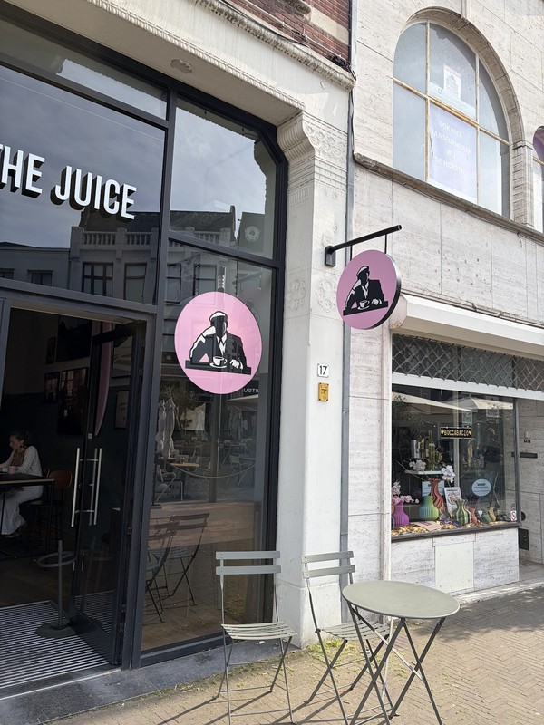 JOE & THE JUICE: photo