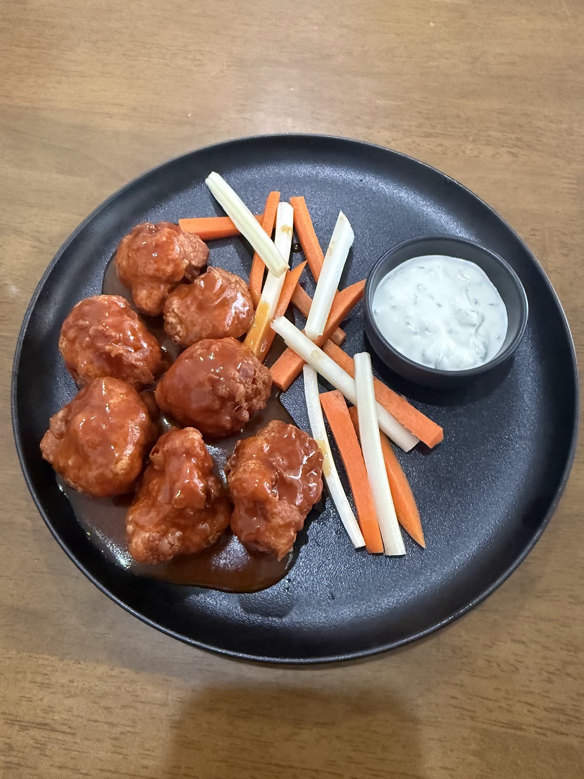 CARROTS Vegan Kitchen: food & drinks