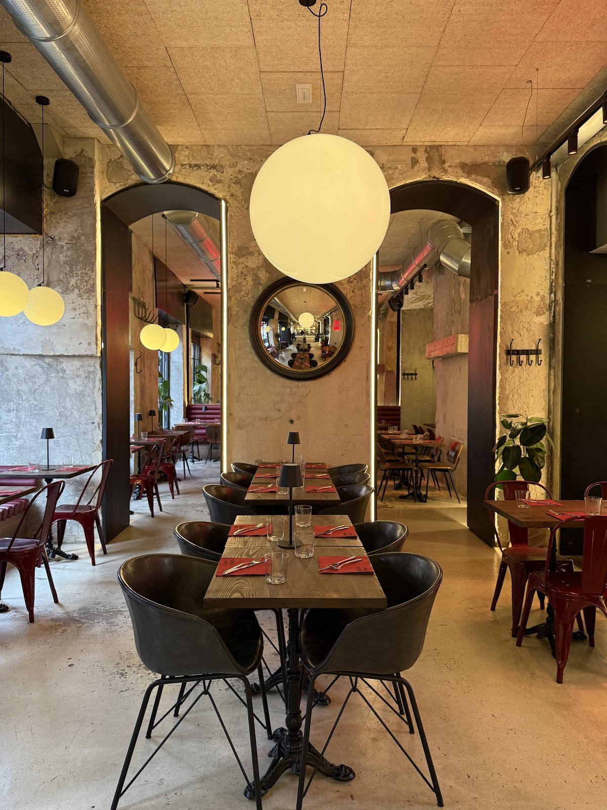 Meatball Family - Piazza Cinque Giornate: the place